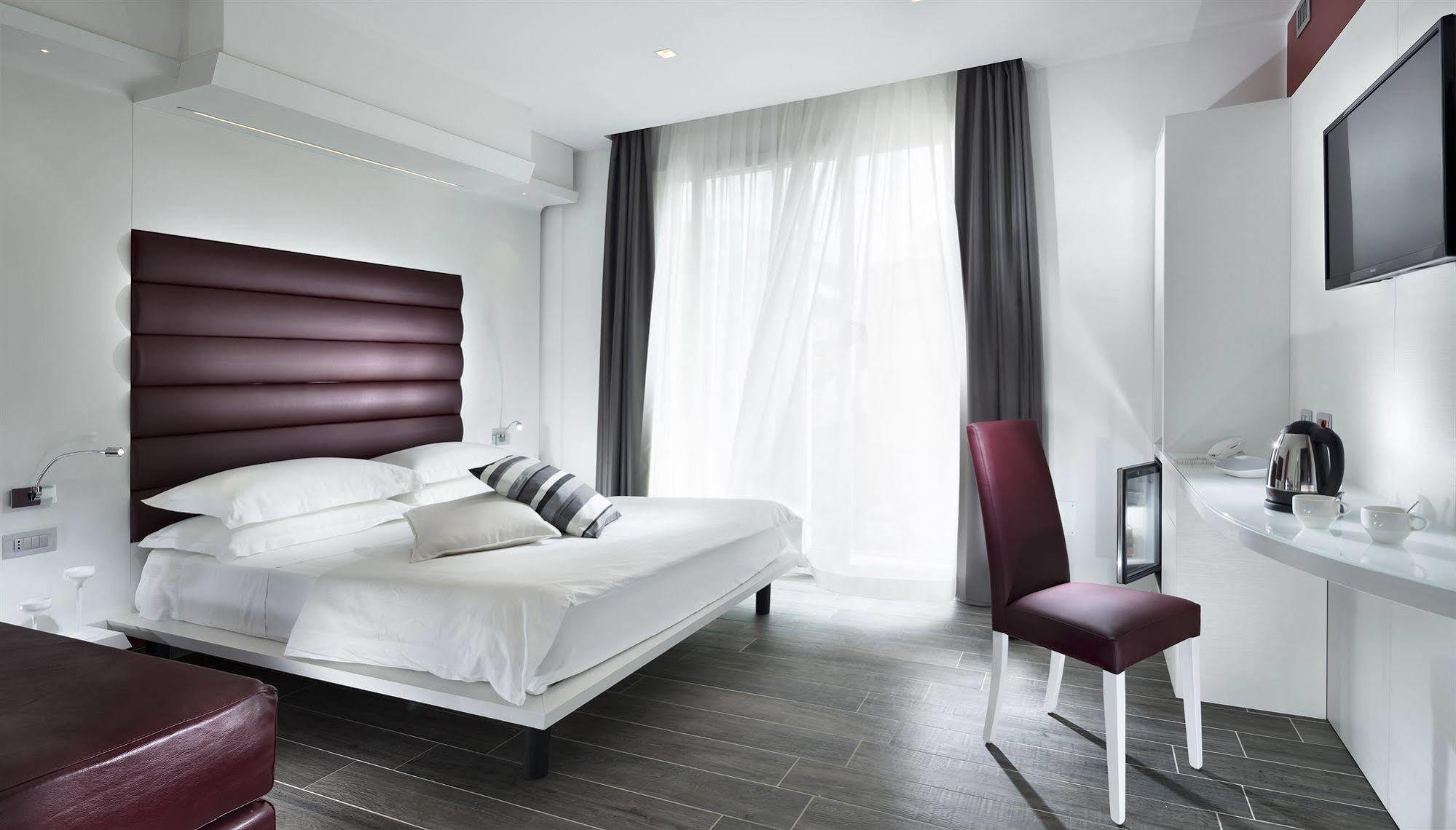 Milano Resort Bellaria-Igea Marina Esterno foto